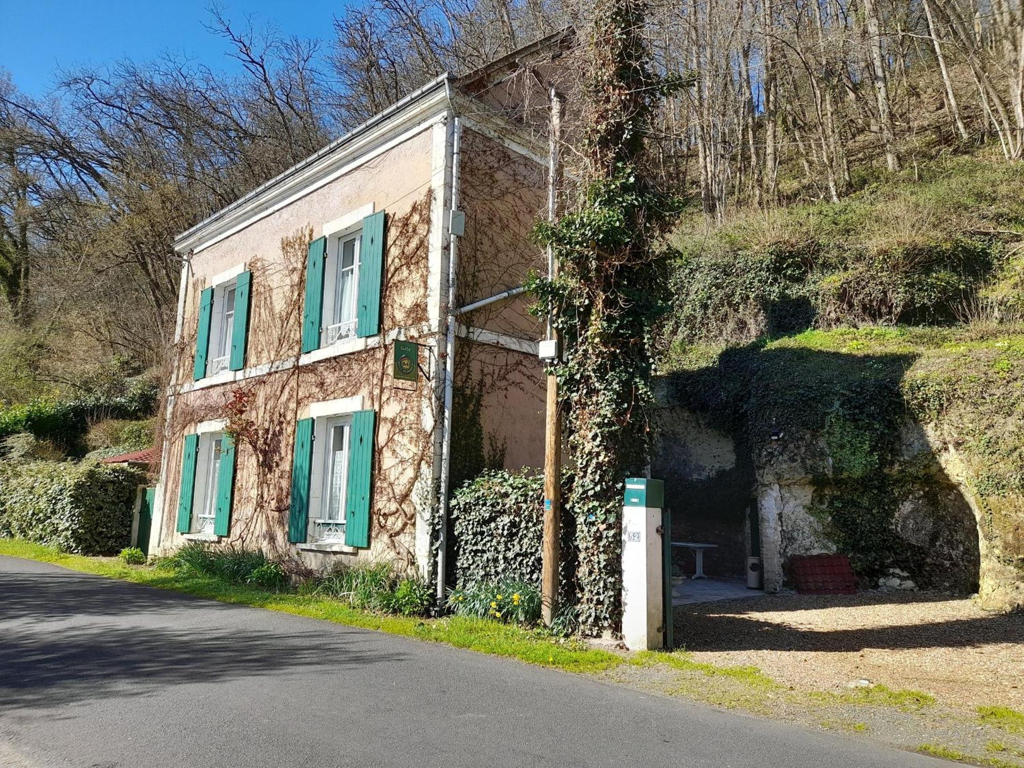 Gîte Aubigné-Racan, 5 pièces, 7 personnes - FR-1-410-156 Exterior foto